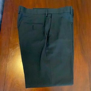 Haggar Premium Comfort Dress Pant size 38x32. Dark Gray
